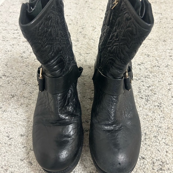 Tory Burch Sz 6 “Chrystie”Black Quilted Boots with Buckle Straps Great condition - Picture 9 of 16